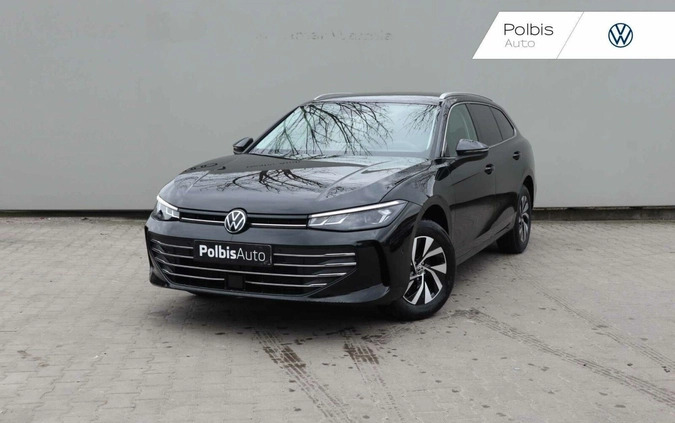 Volkswagen Passat cena 208590 przebieg: 8, rok produkcji 2024 z Olsztyn małe 379